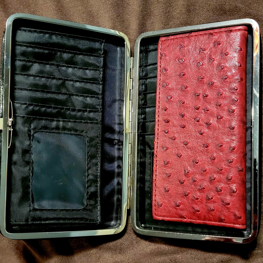 Wallet/Cross - Picture 3 of 3